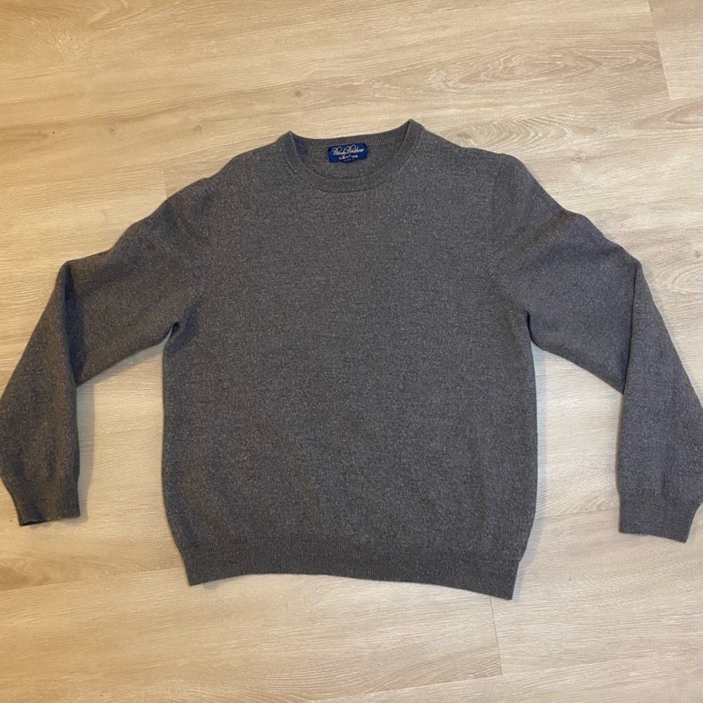 Brooks Brothers Saxon Wool sweater LARGE